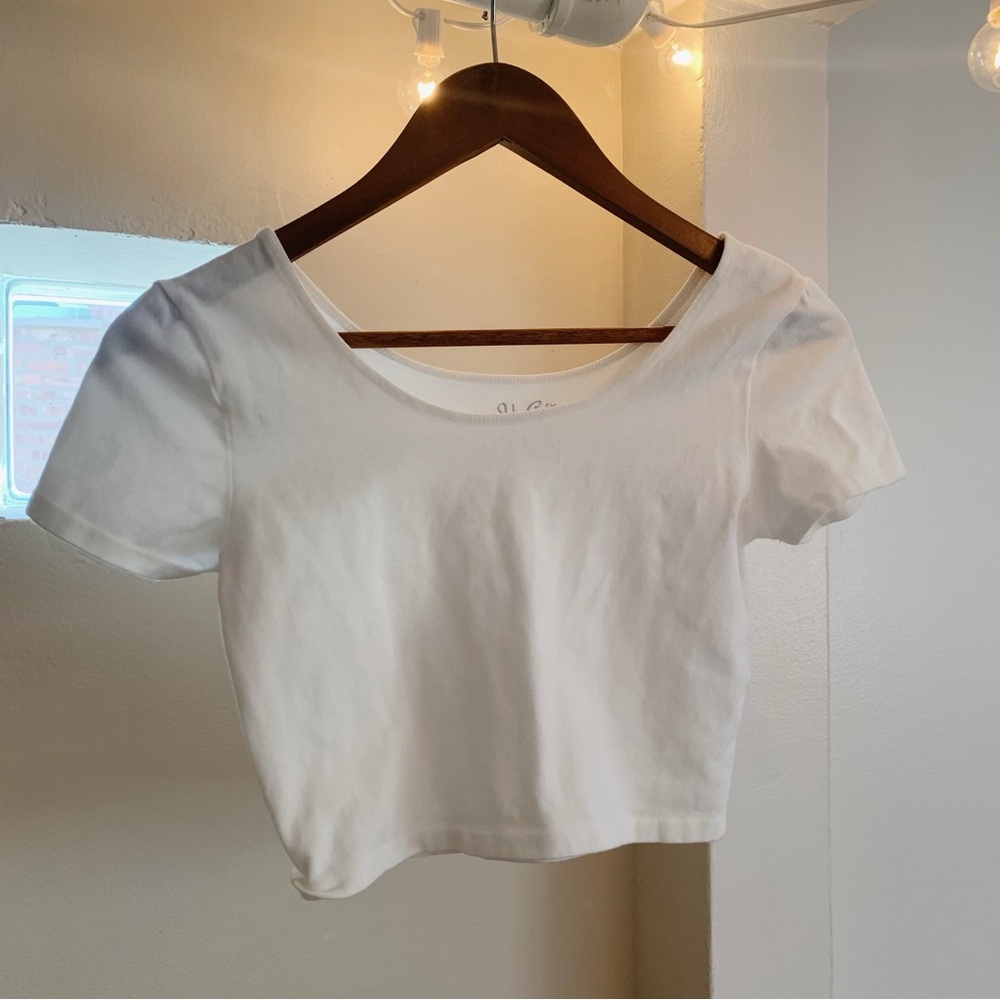 Brandy Melville White Classic Cropped T-Shirt